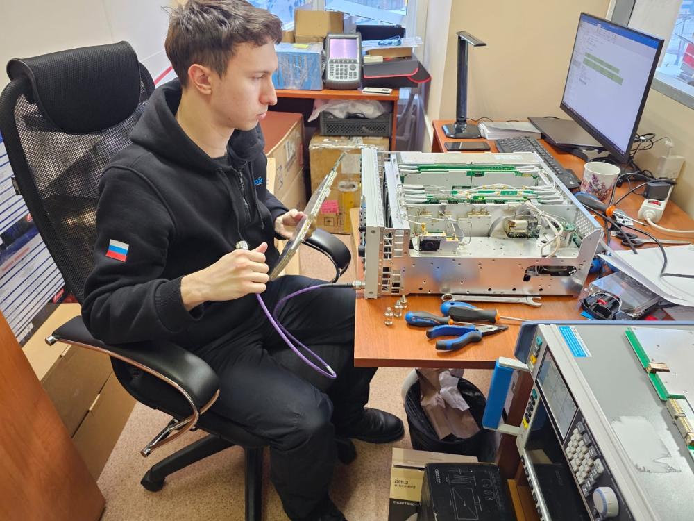 Компания «Инфостера» имеет единственный авторизованный сервисный центр «Saluki Technology» на территории Российской Федерации